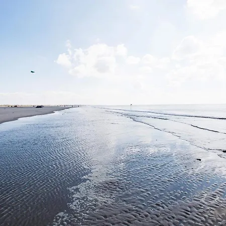 4 Person On A In Apartment