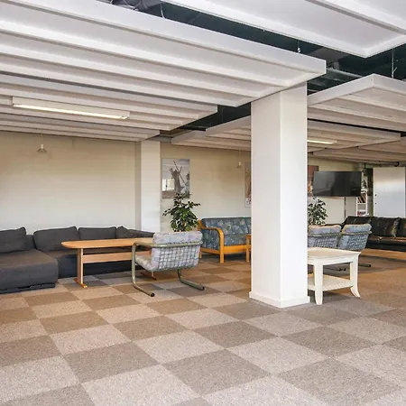 4 Person On A In * Fano