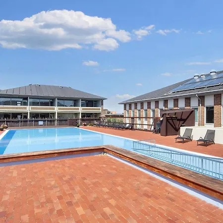 4 Person On A In Apartment *