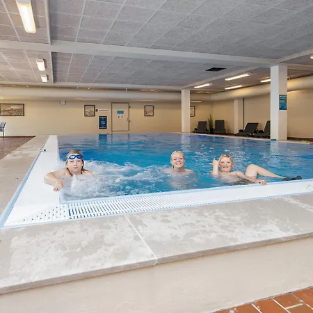 Apartment 4 Person On A In *